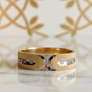 Vintage 14K Yellow Gold Men’s Textured Wedding Band White Gold X 6 Diamonds Size